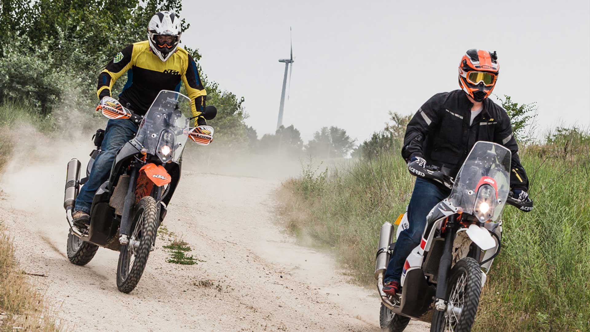 kit690-ktm-banner-15